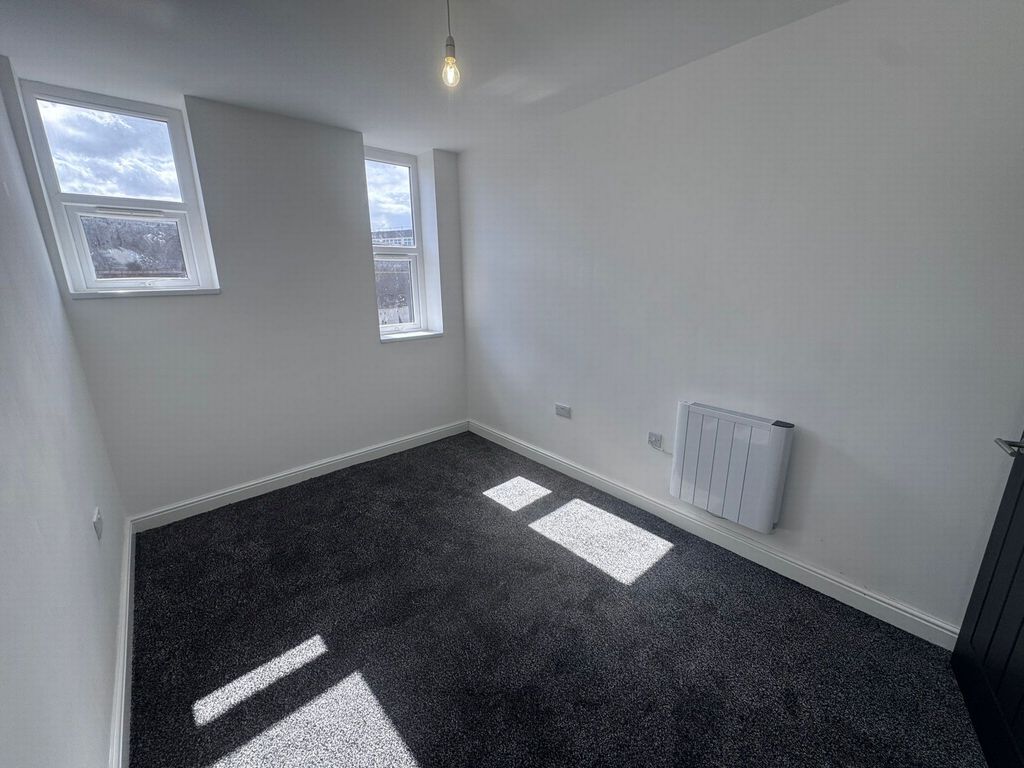 Property photo 2 of 9 Photo 3