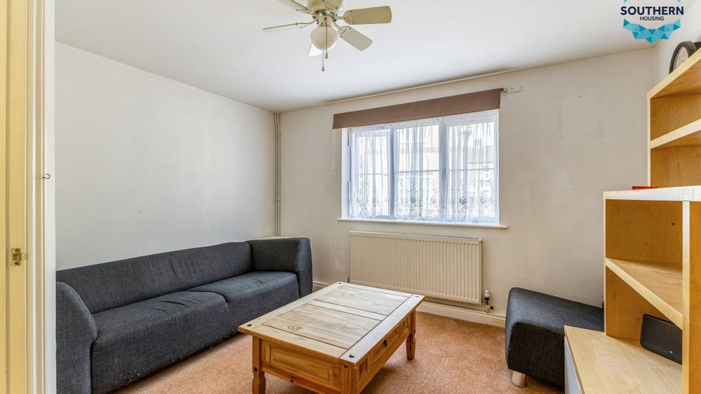 Property photo 3 of 22