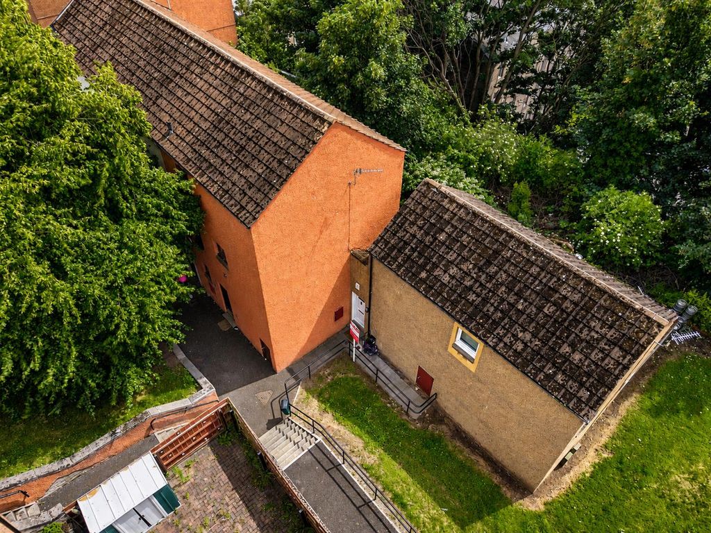 Property photo 2 of 14 29 Baffin Terrace Dundee-2.Jpg