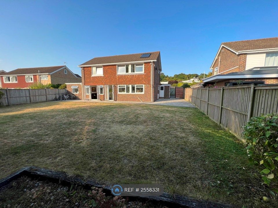 Property photo 3 of 35