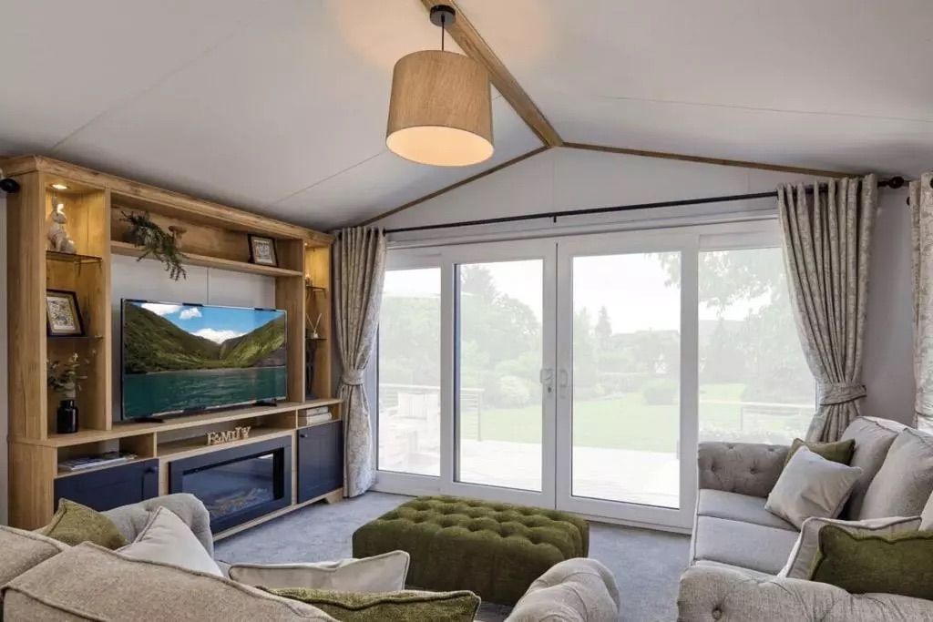 Property photo 2 of 5