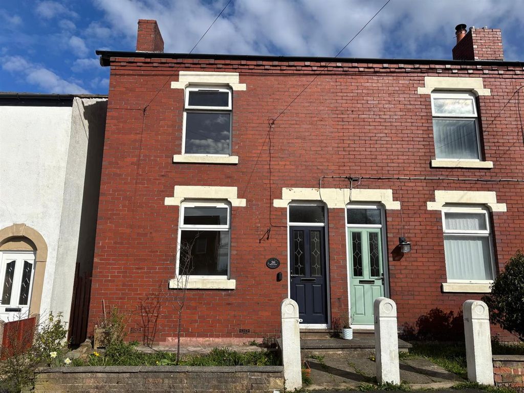 Property photo 1 of 13 Front