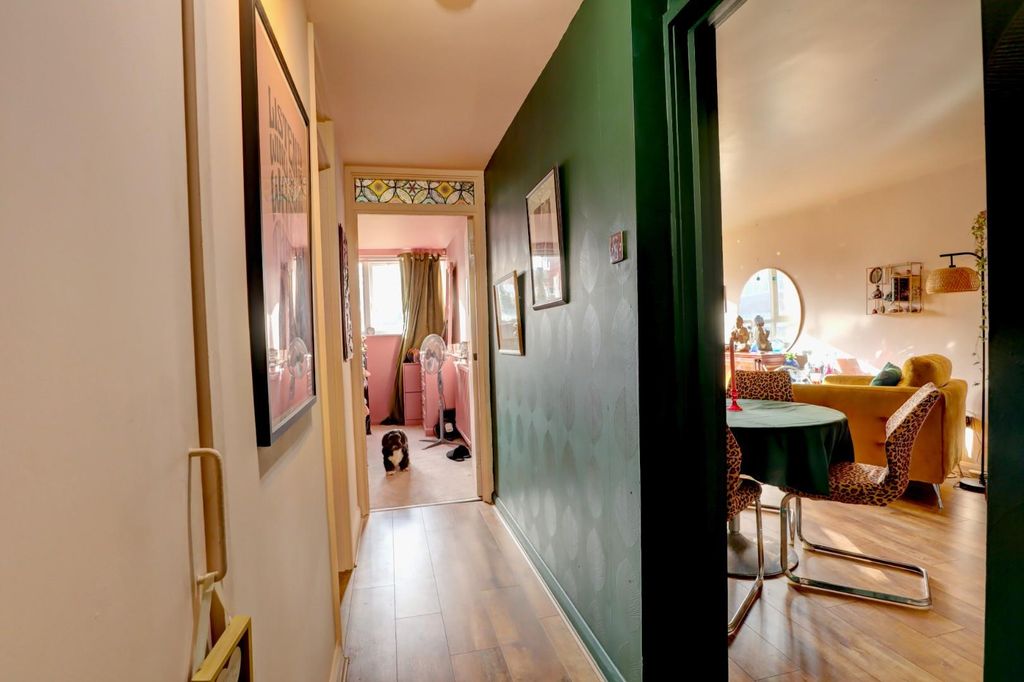 Additional image 7 of 2 bed flat for saleCleaver Gardens, Weddington, Nuneaton CV10