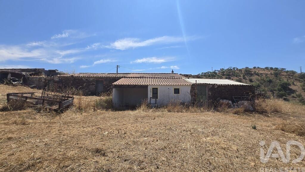 Property photo 3 of 28