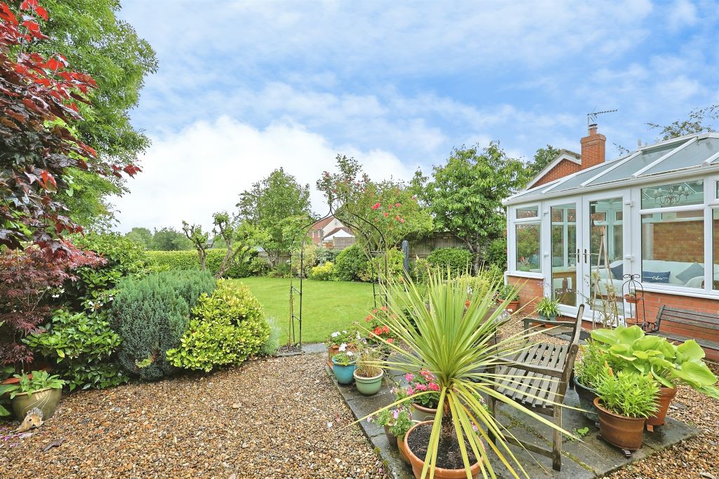 Property photo 2 of 20
