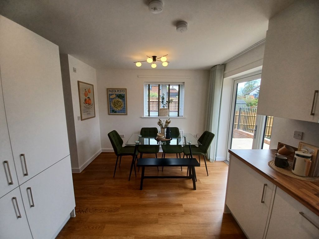 Property photo 3 of 13 Photo 6