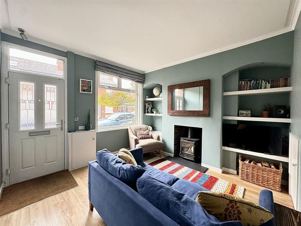 Property photo 3 of 38