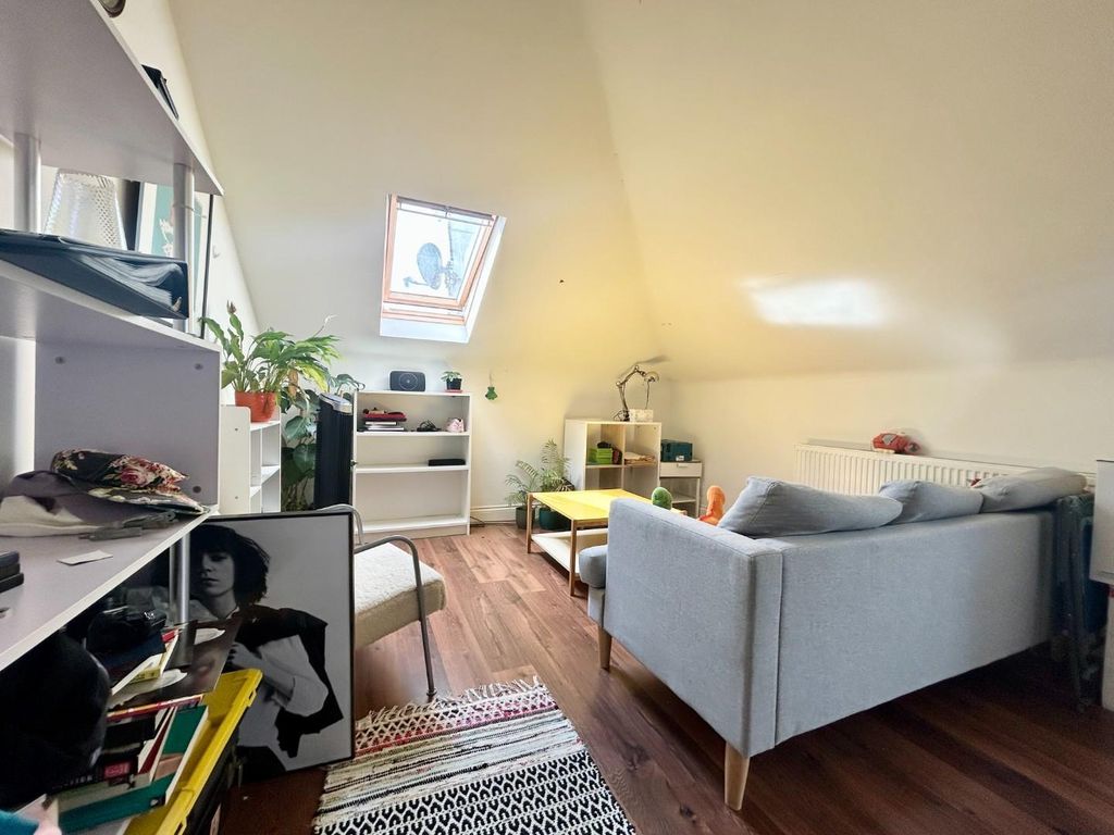 Property photo 2 of 7 Living Room.Jpg