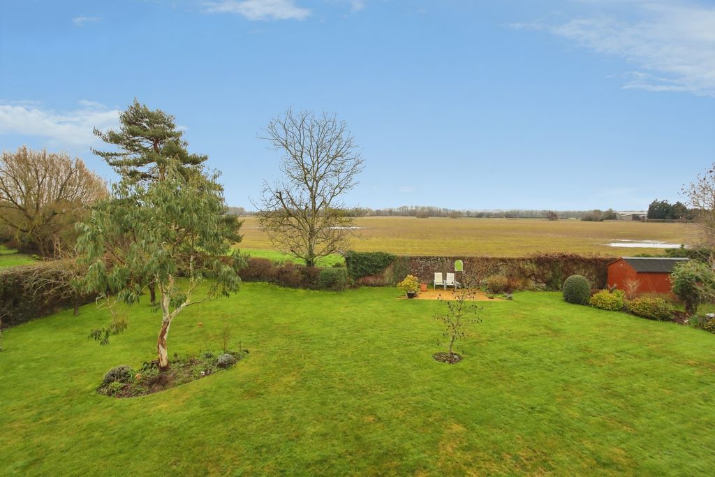 Property photo 3 of 20 Pbox-Img.Jpg