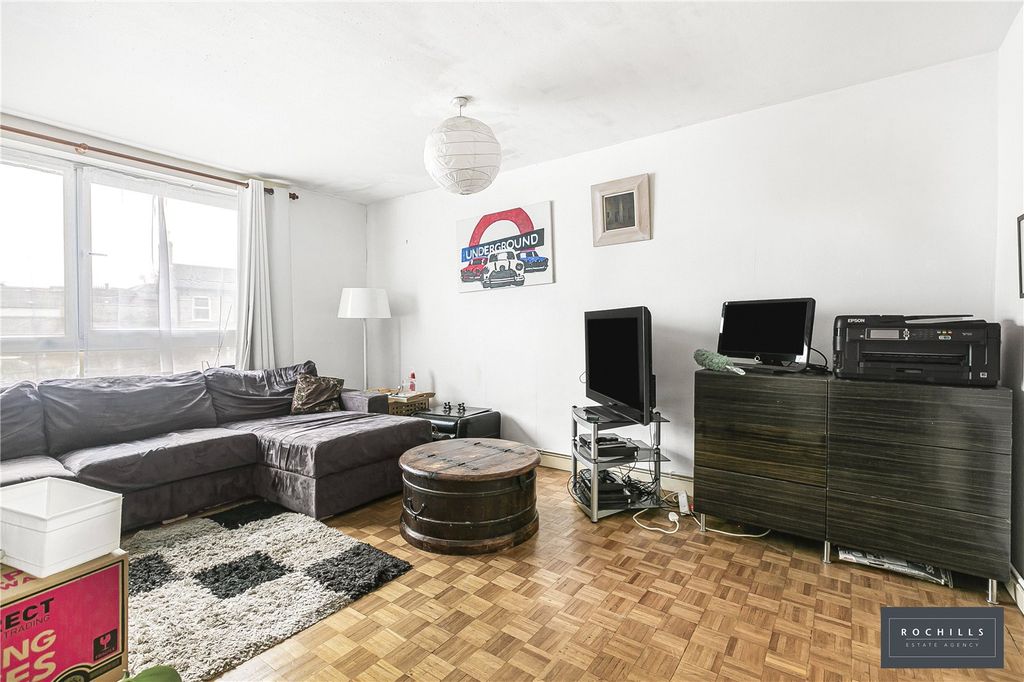 Property photo 2 of 8 Picture No. 10