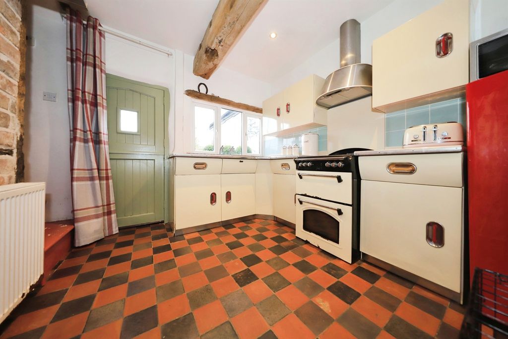 Property photo 3 of 16