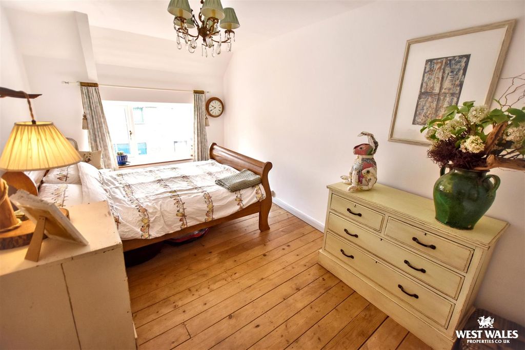 Additional image 17 of 4 bed terraced house for saleEast Back, Pembroke SA71