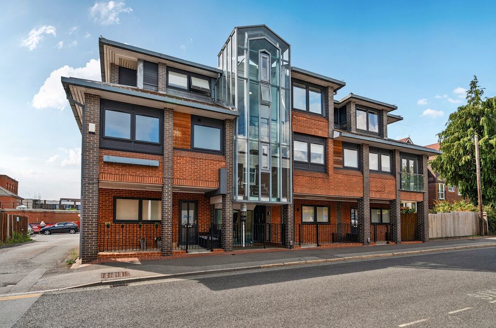 Property photo 1 of 11 1503760-7-1A03Df5...