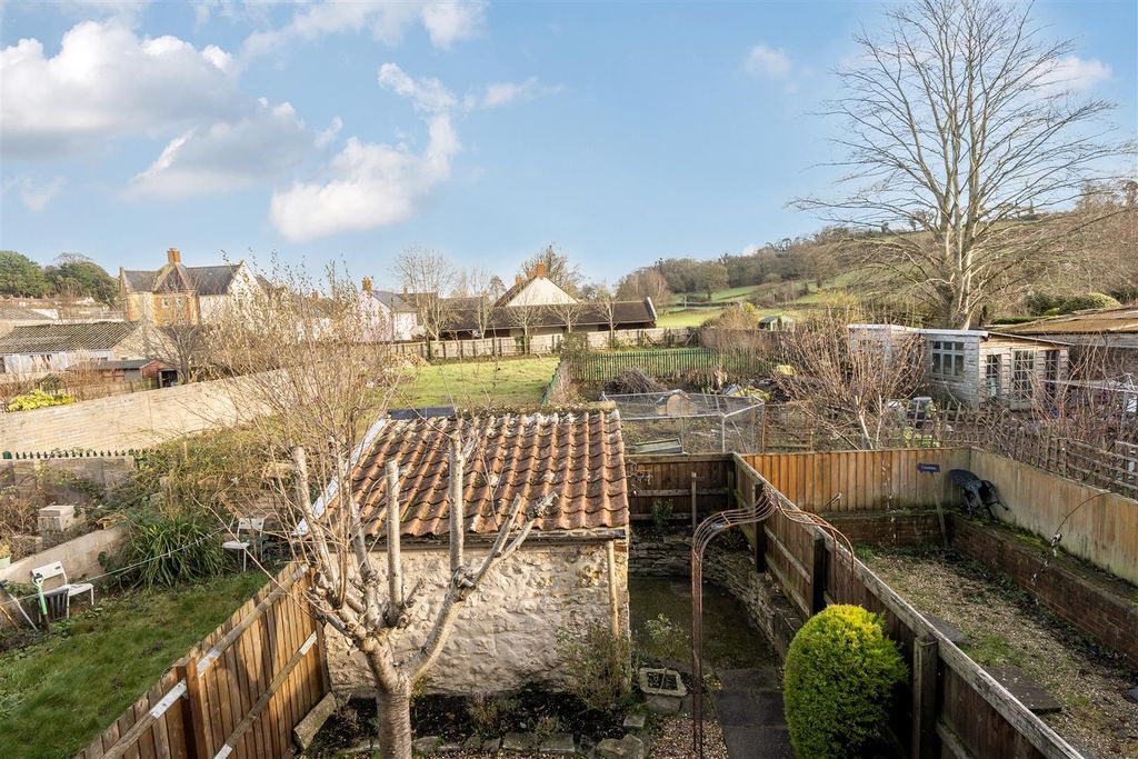 Property photo 2 of 11 Garden And Views To Rear