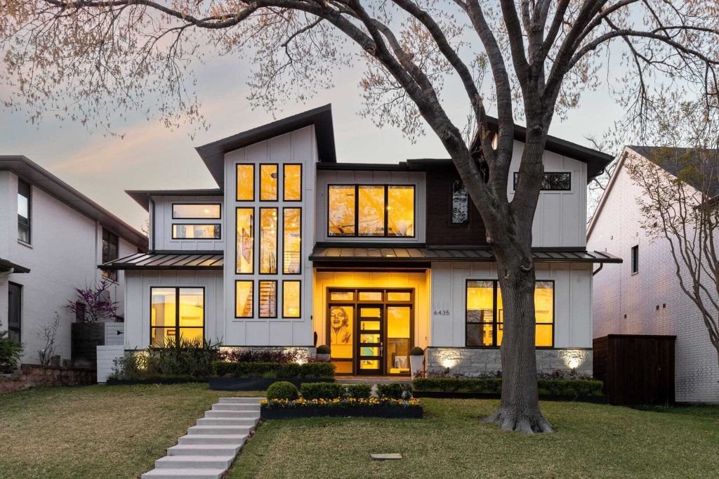 Property photo 1 of 26