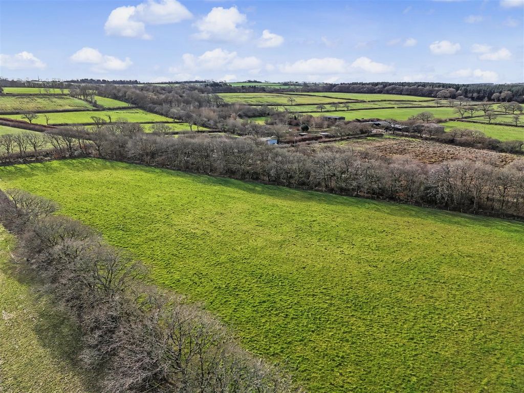 Property photo 3 of 4 Land