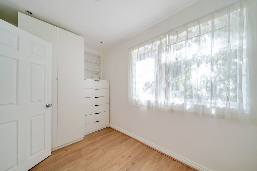 Property photo 3 of 19 Picture No. 04