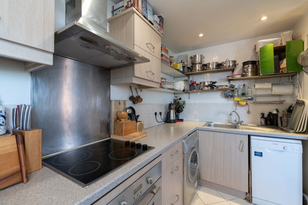 Property photo 3 of 13 5206722