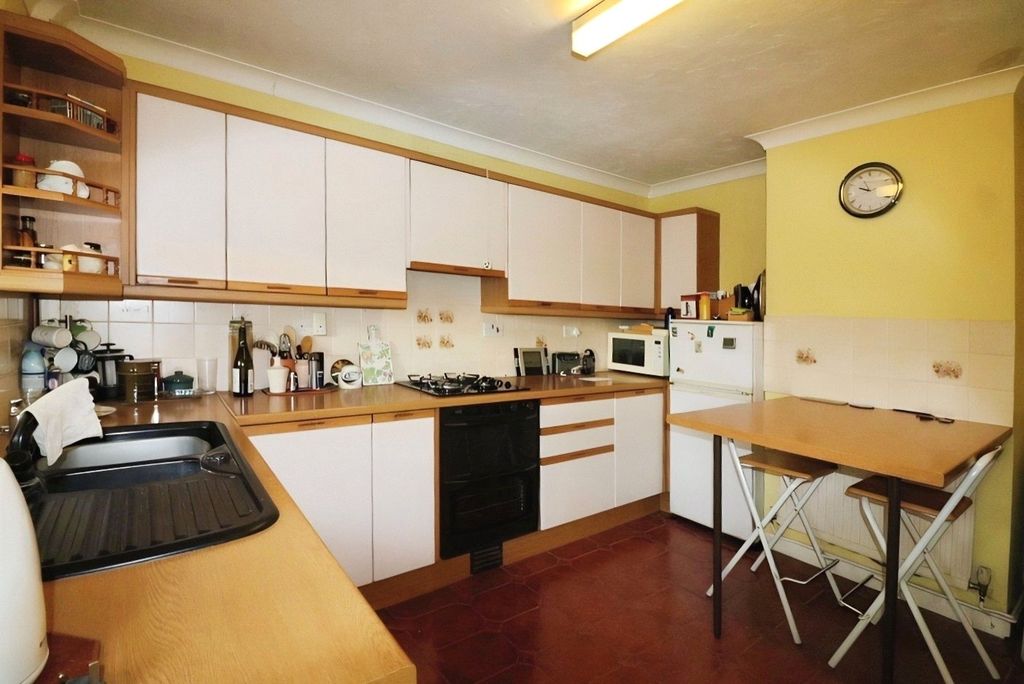 Property photo 2 of 14 Picture No. 05