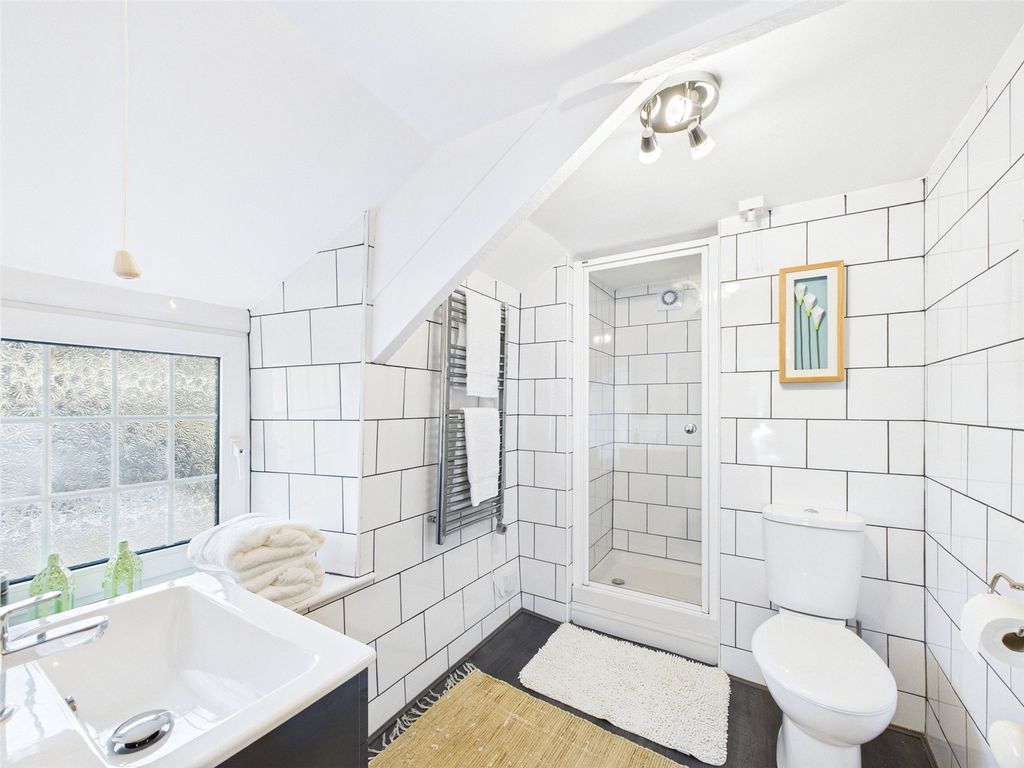 Property photo 3 of 16 Picture No. 27