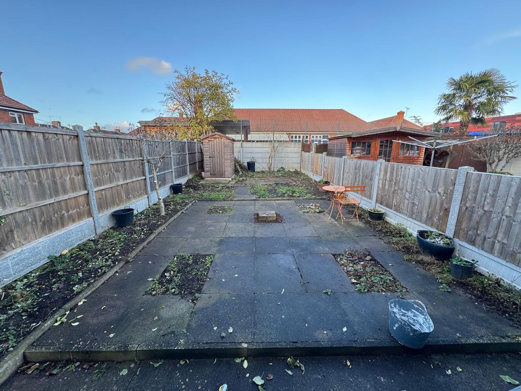 Property photo 3 of 13 Gallery