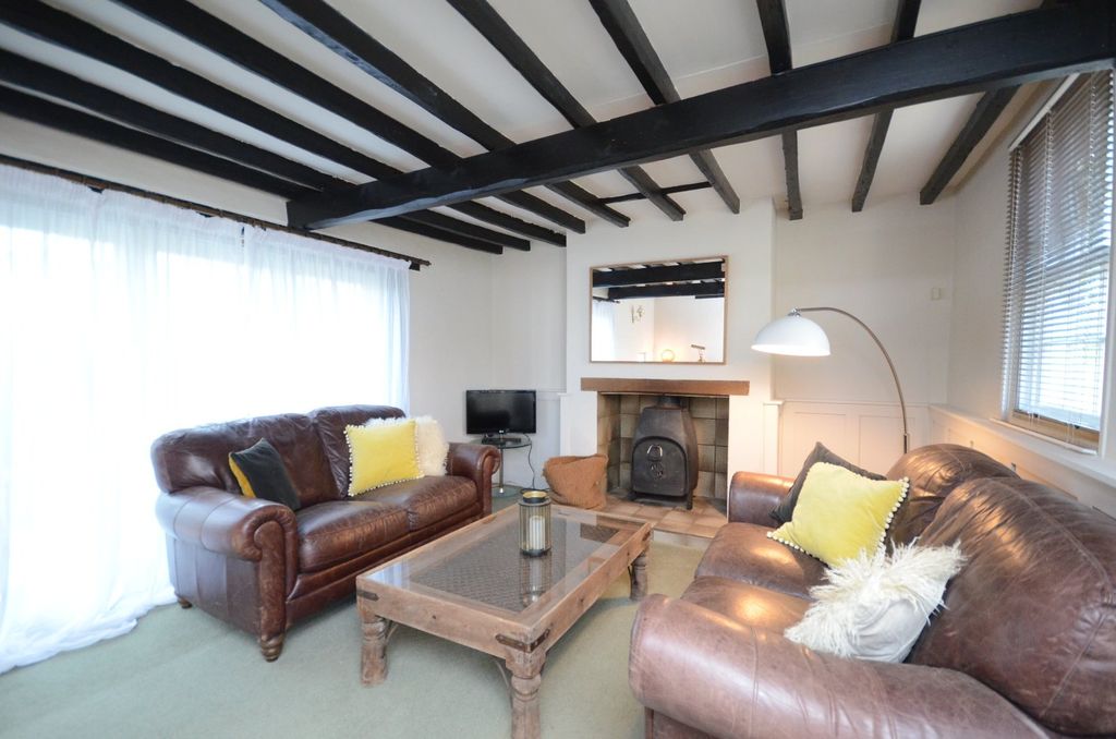 Property photo 3 of 12 Picture 3