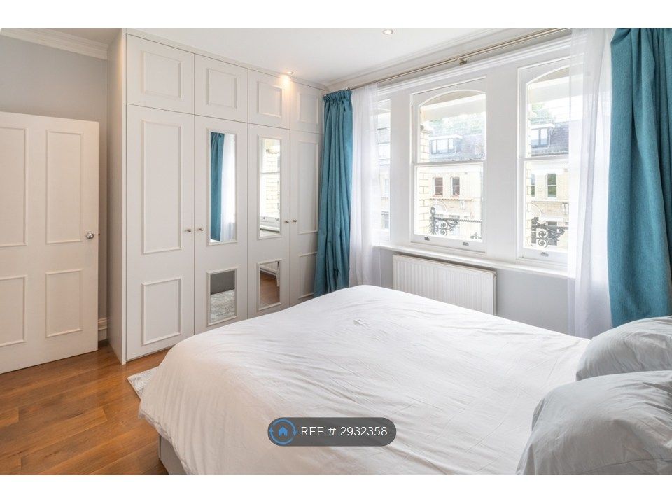 Property photo 1 of 12 Master Bedroom