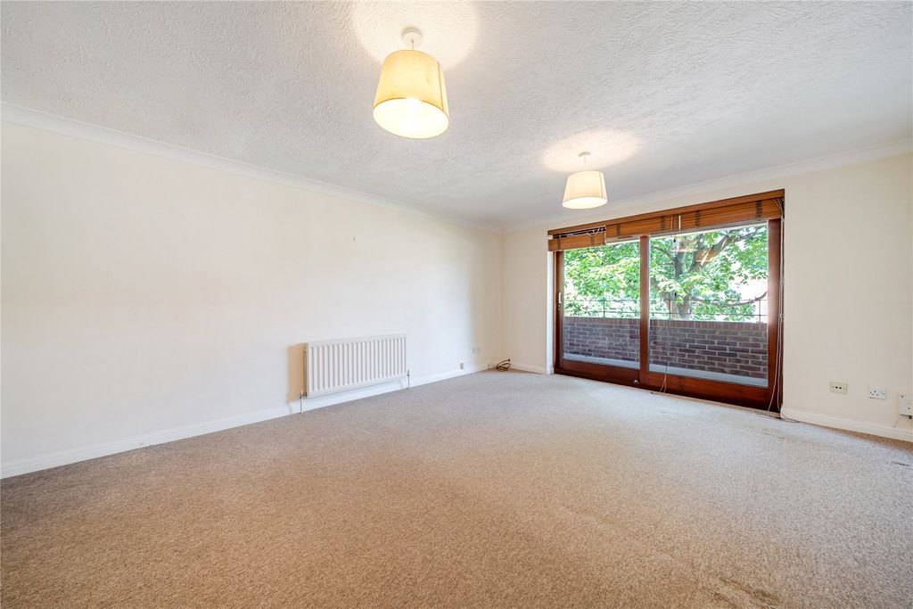 Property photo 2 of 22 Picture No. 37