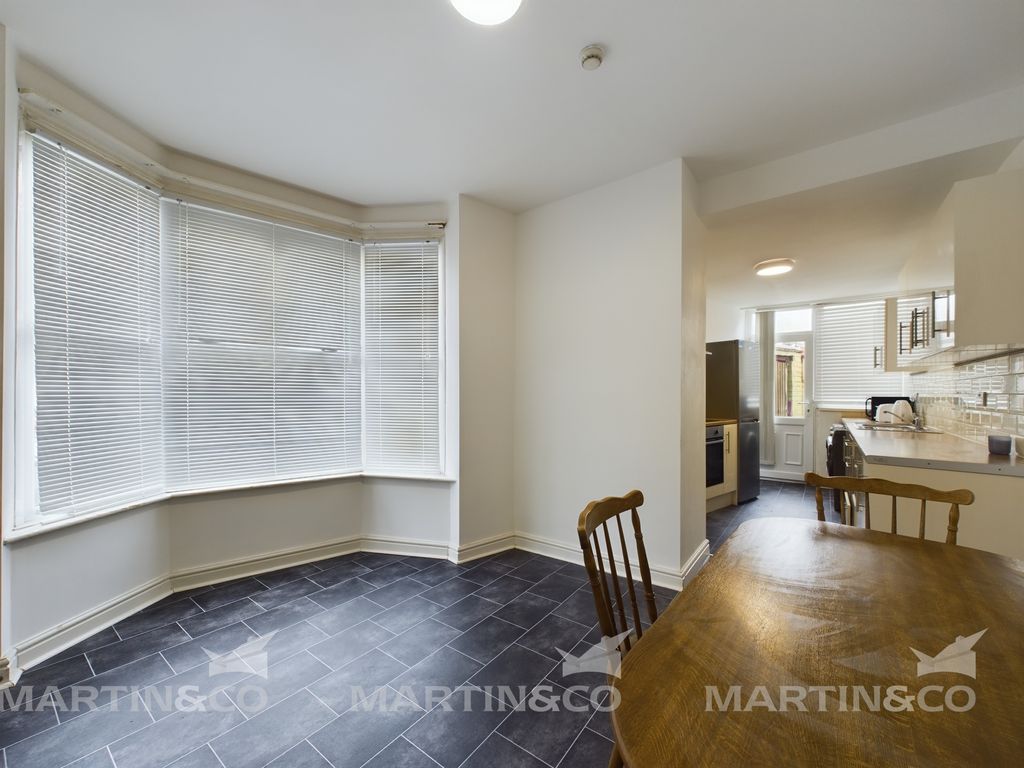 Property photo 3 of 9 Cam02406G0-Pr0250-Still026