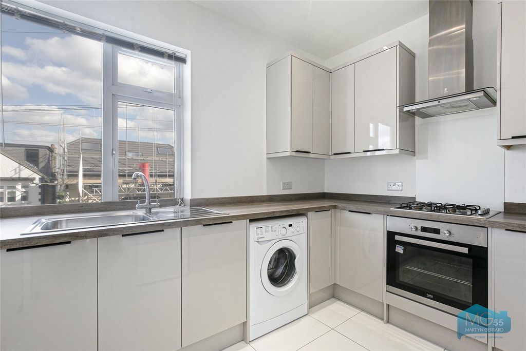 Property photo 2 of 10 Picture No. 07