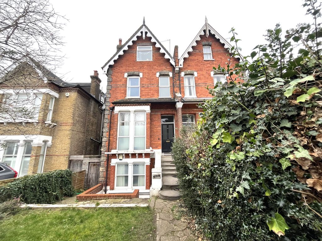Property photo 1 of 5
