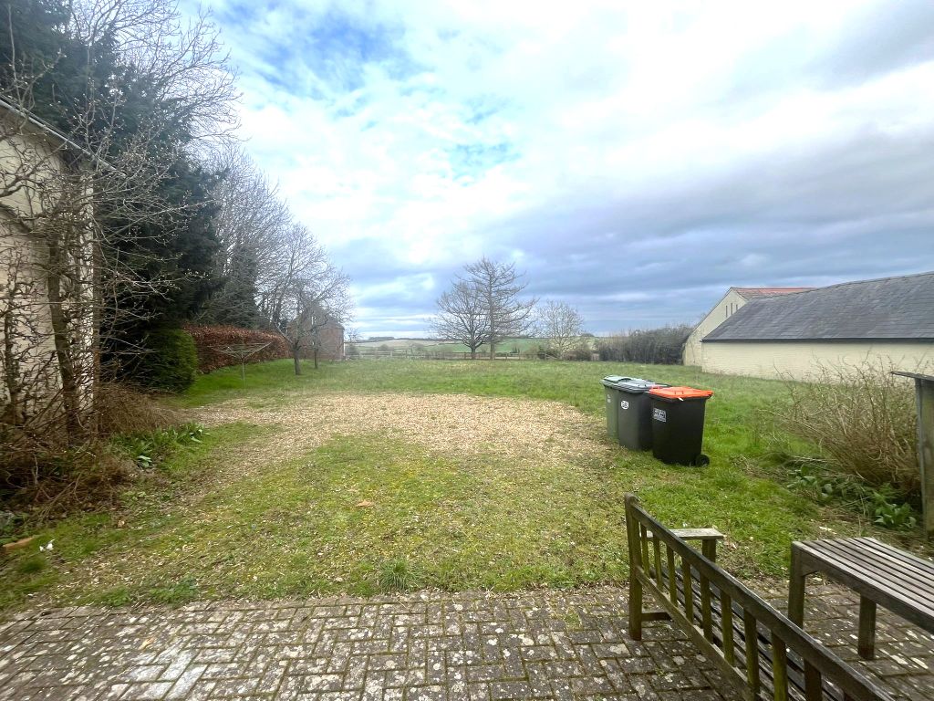 Property photo 2 of 21
