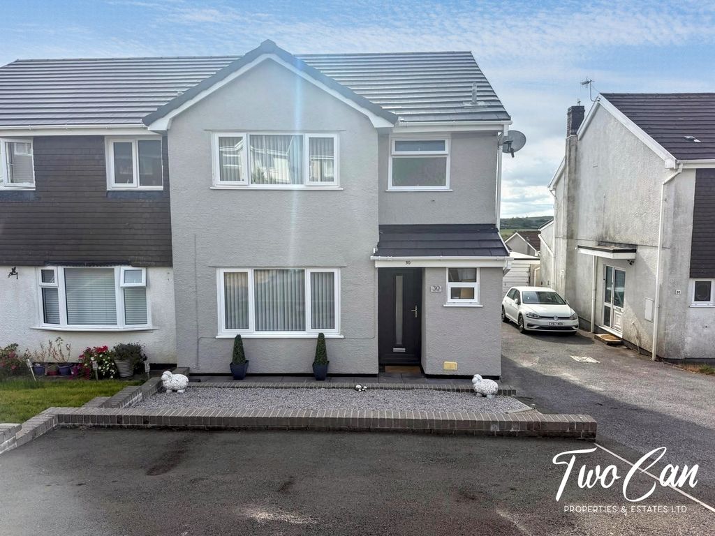 Property photo 2 of 29