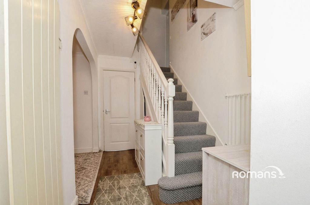 Property photo 3 of 16 Pbox-Img.Jpg