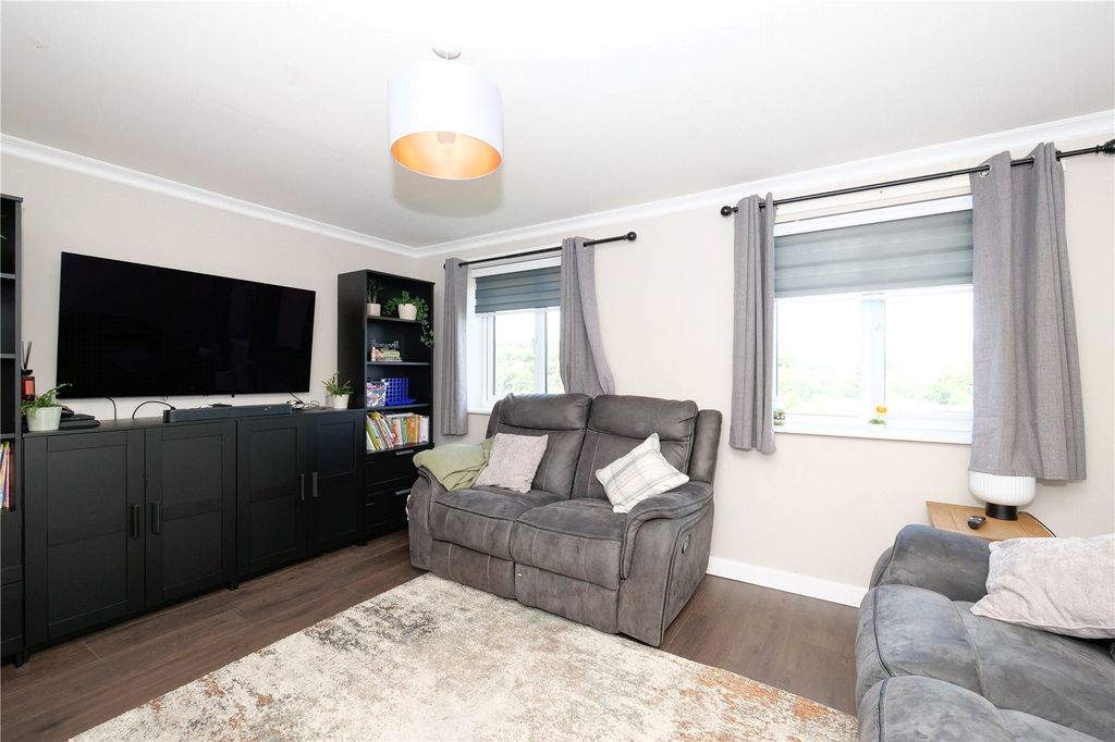 Property photo 3 of 15 Picture No. 04