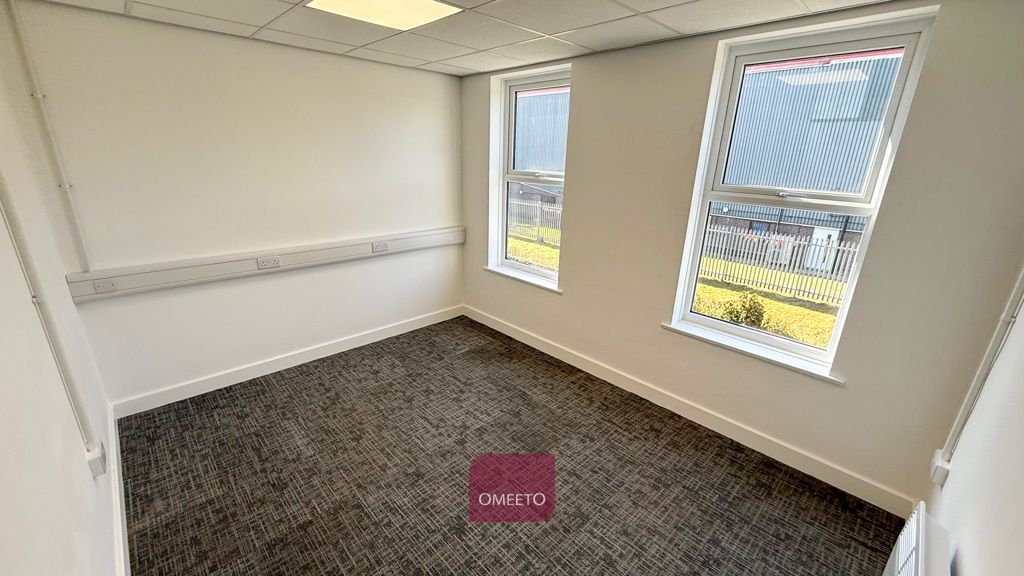 Property photo 1 of 4 Office To Let