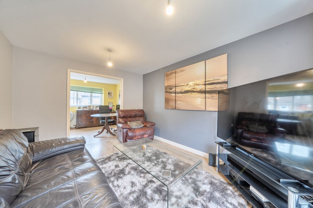 Property photo 3 of 24 1469521-16-6A206E...