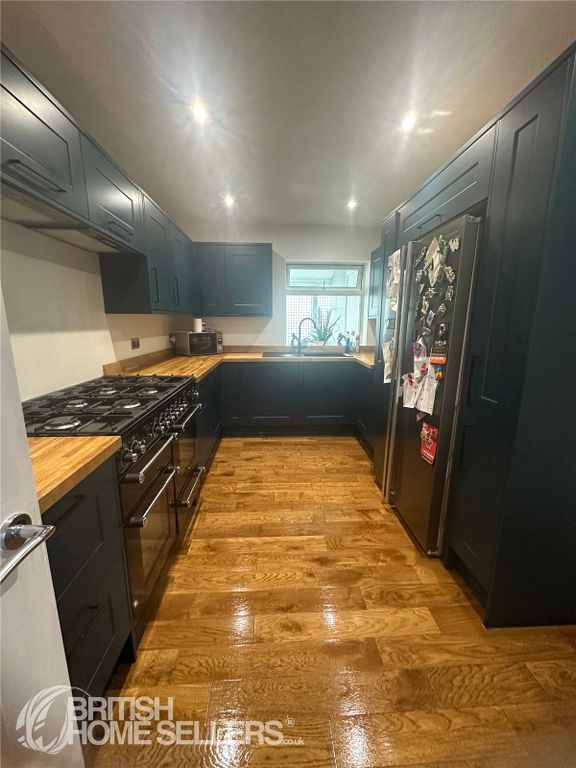 Property photo 3 of 13 Picture No. 09