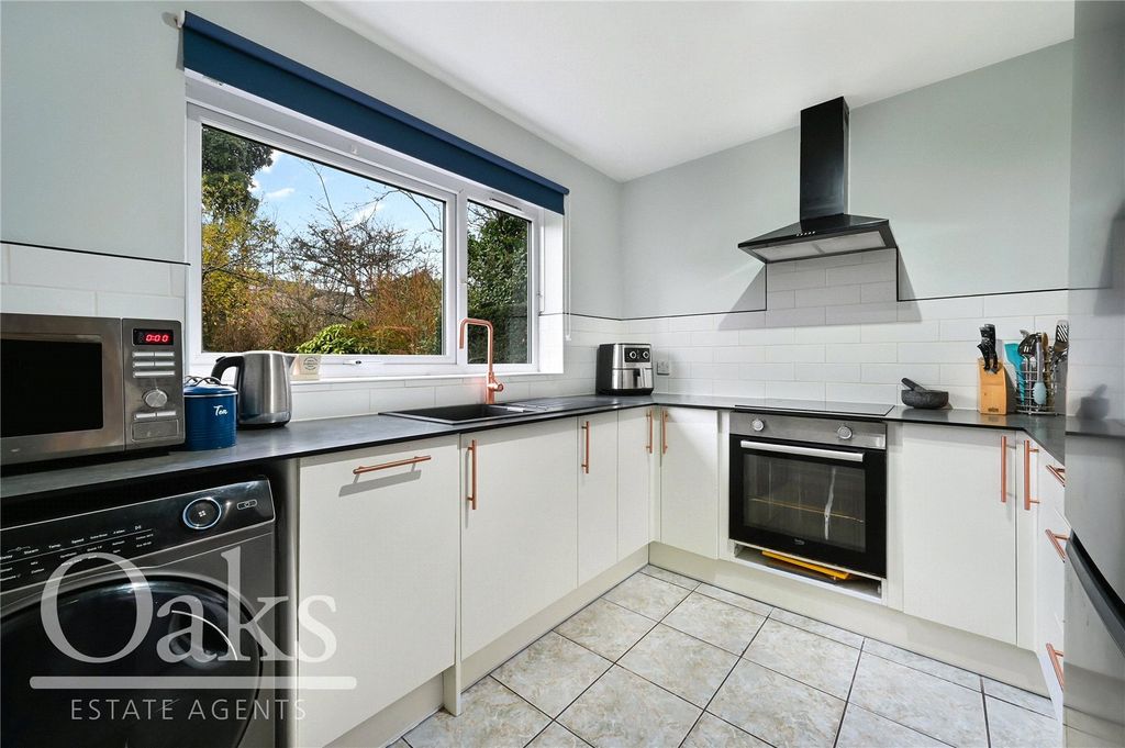 Property photo 3 of 8 Picture No. 05