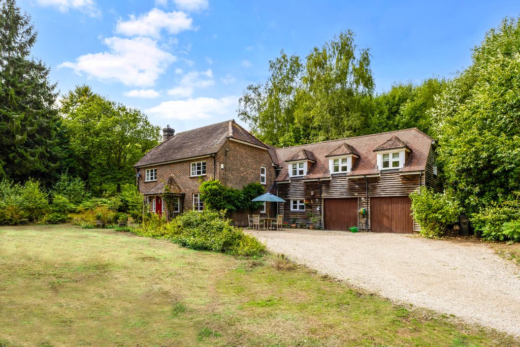 Property photo 1 of 34