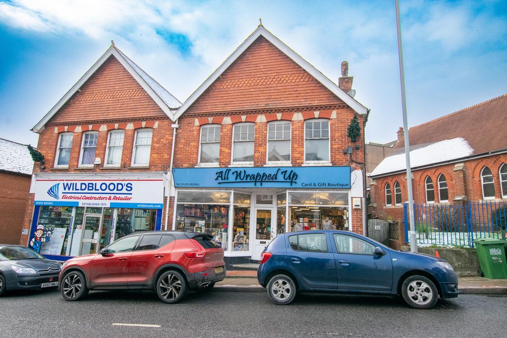 Property photo 1 of 7 Front (Exterior)