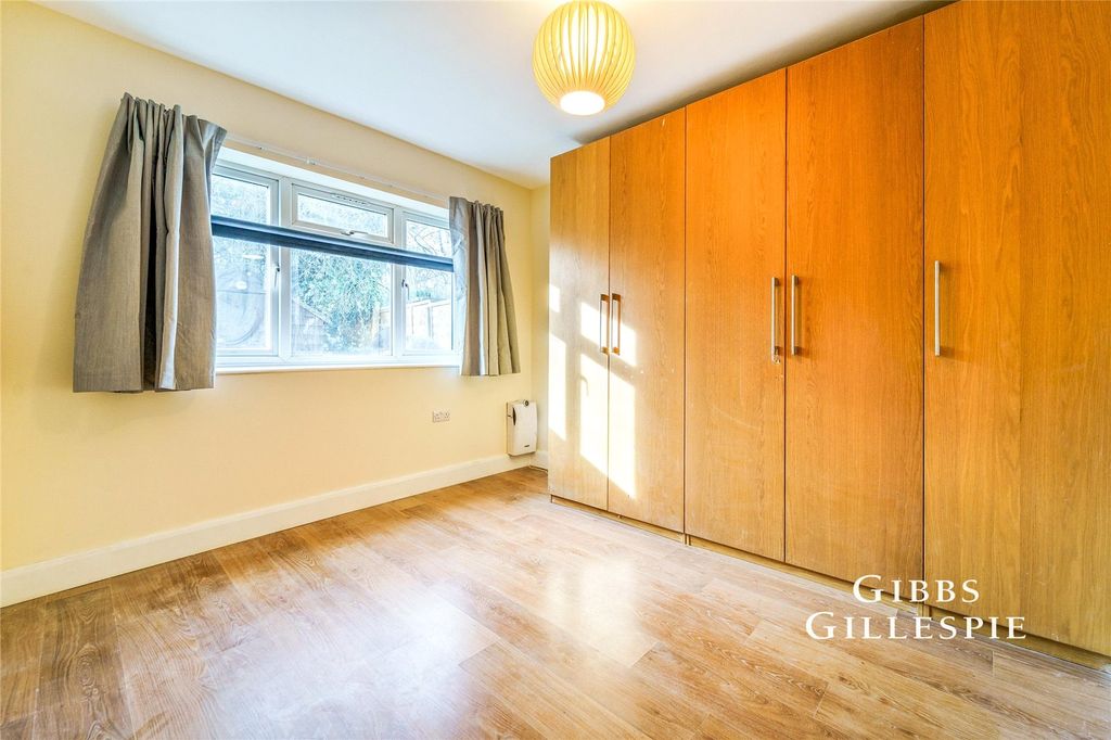 Property photo 3 of 11 Picture No. 20