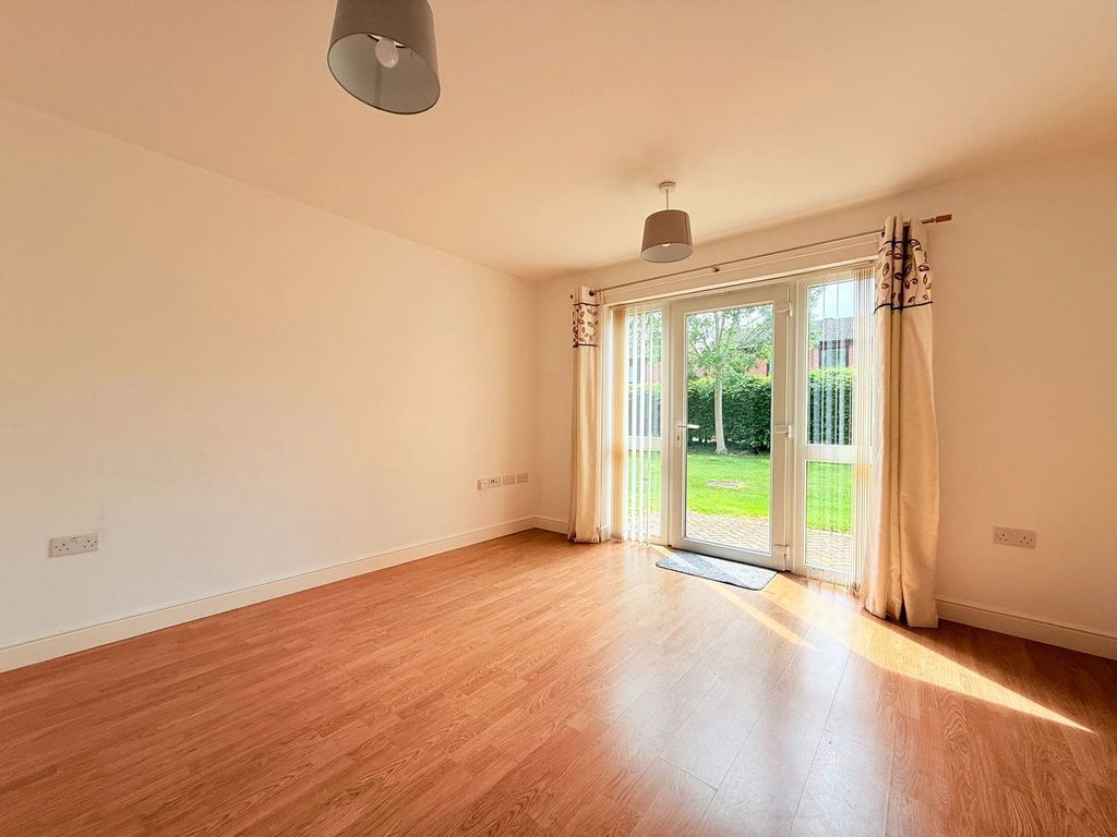 Property photo 3 of 11