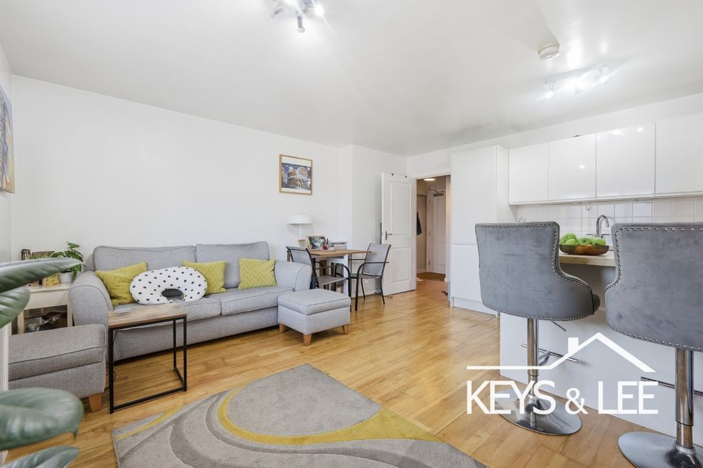 Property photo 3 of 13 5225648