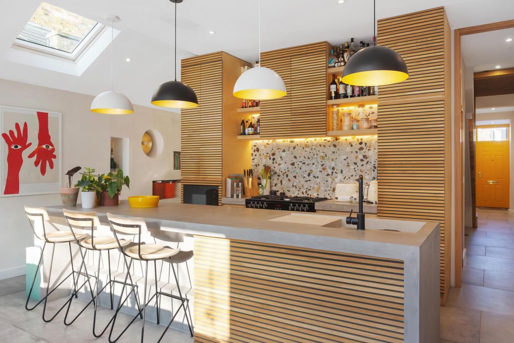 Property photo 1 of 19 Image