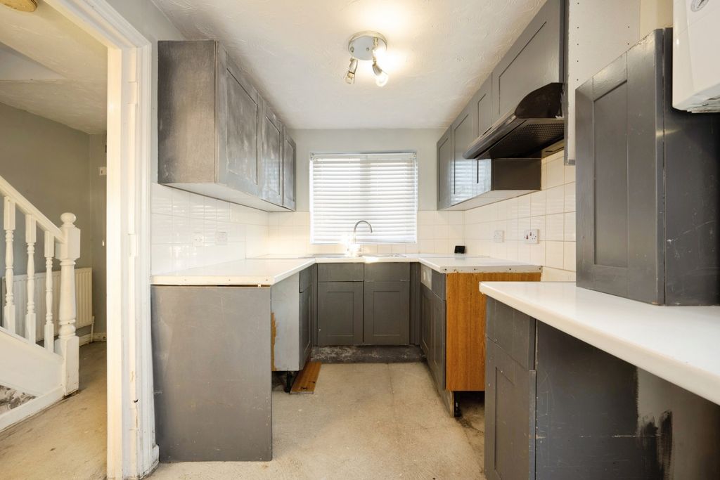 Property photo 3 of 13 Pbox-Img.Jpg
