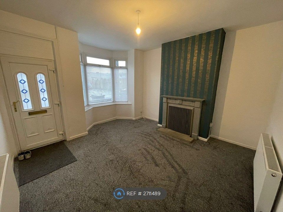 Property photo 3 of 20 Living Room 2