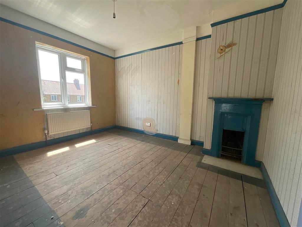 Property photo 3 of 8 Bedroom 2