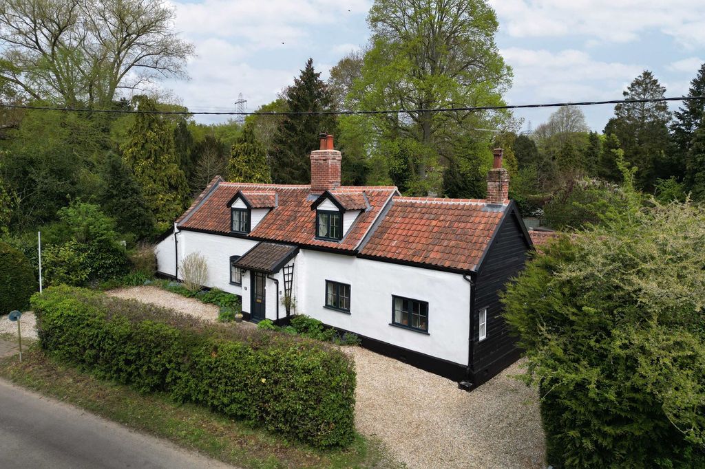 Property photo 2 of 39