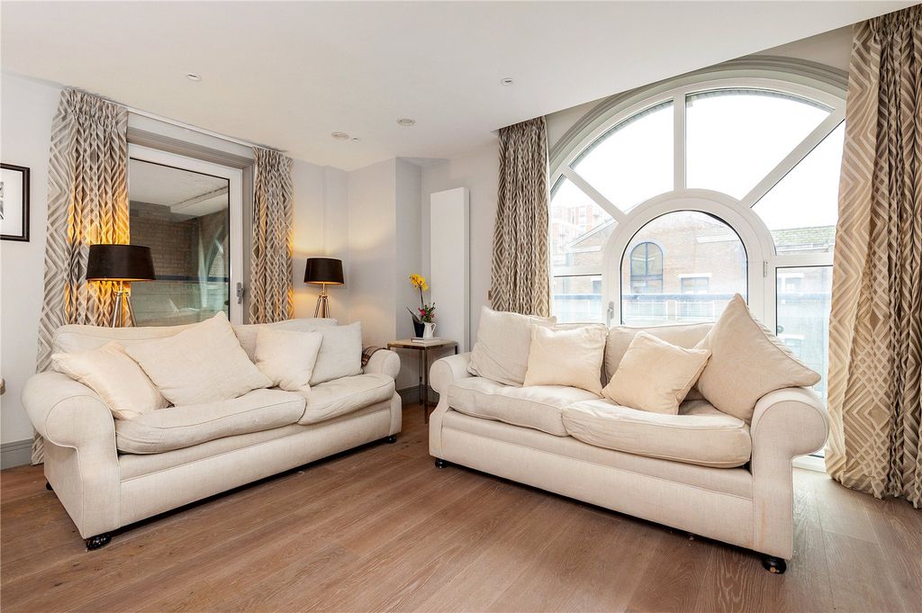 Property photo 3 of 9 Reception Room